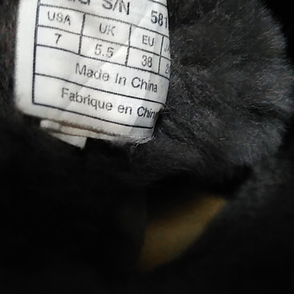UGG boots sz 7 - Picture 6 of 7